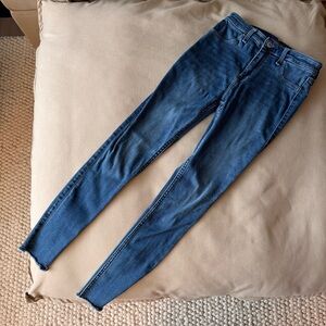 Abercrombie & Fitch High Rise Jean Legging